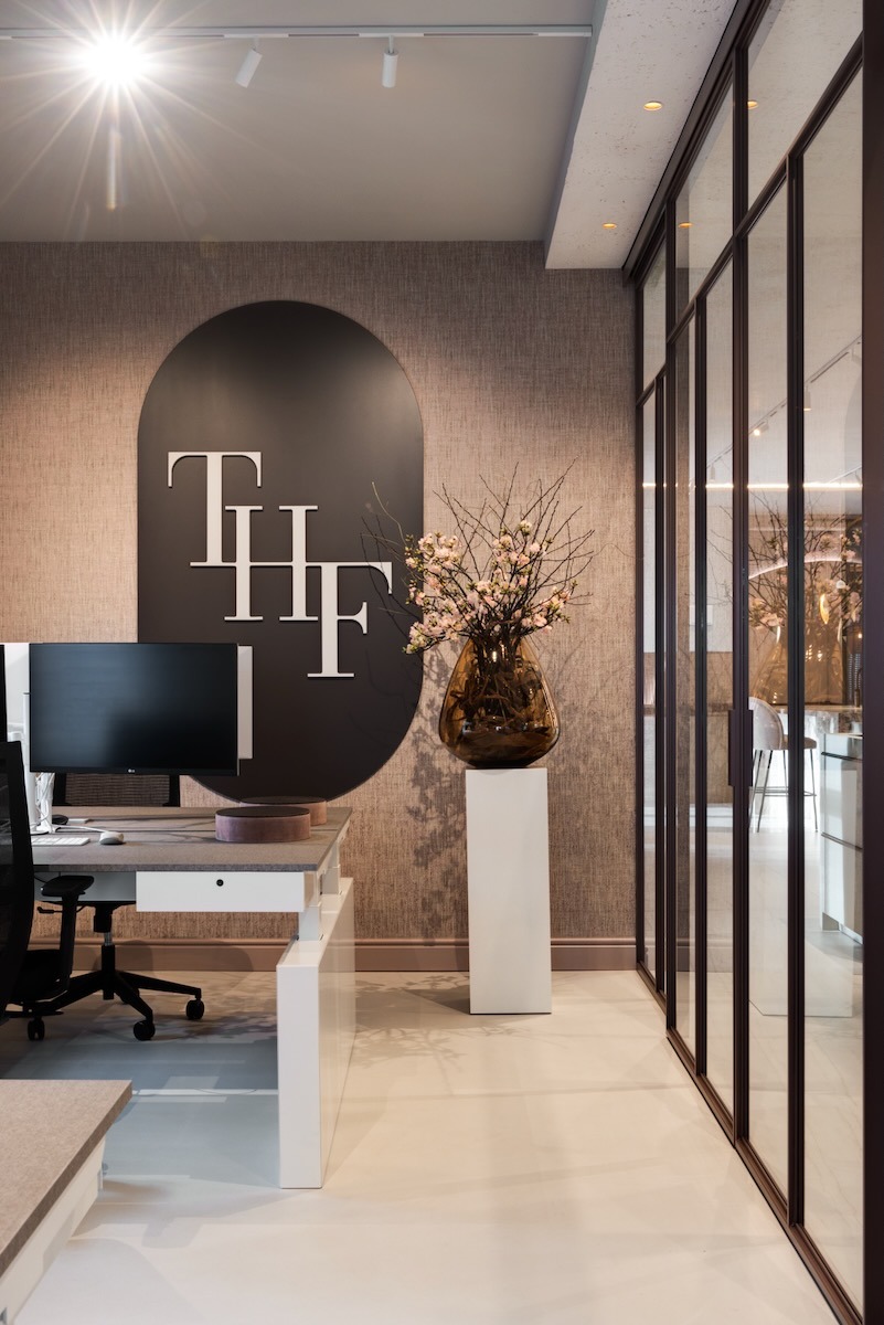 HQ2, Kathleen Cloosen